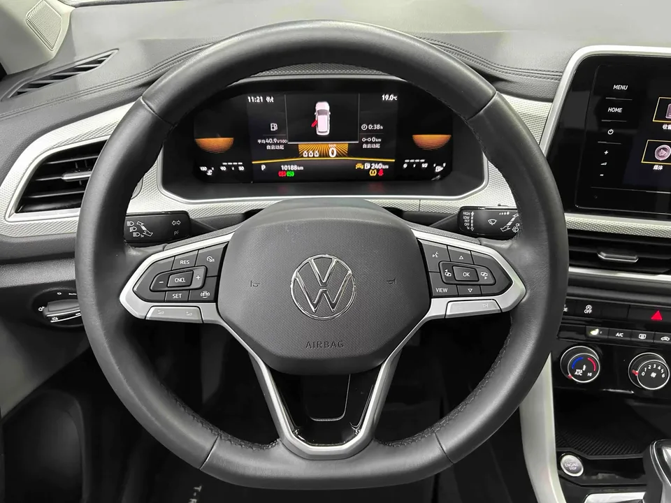 Volkswagen T-Roc TANG 2023 280TSI DSG Time Edition 2024 — миниатюра 5