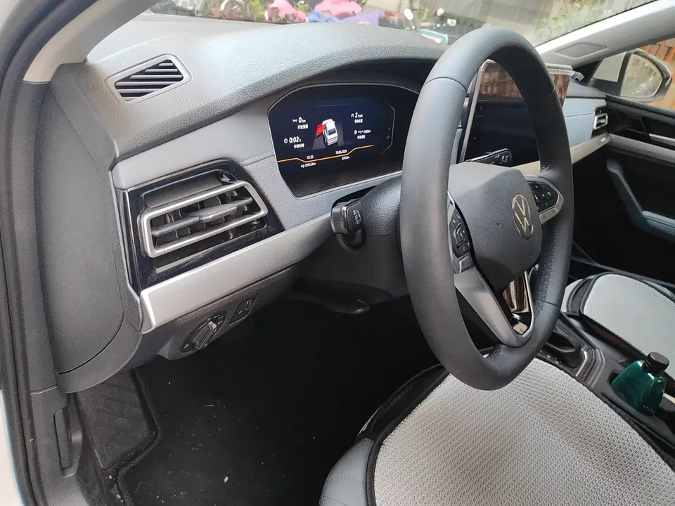 Volkswagen Lavida Lavida 2024 1.5L Automatic 5 Million Edition 2024 — thumbnail 4