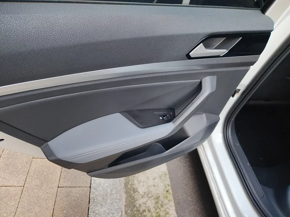 Volkswagen Lavida Lavida 2024 1.5L Automatic 5 Million Edition 2024 — thumbnail 5