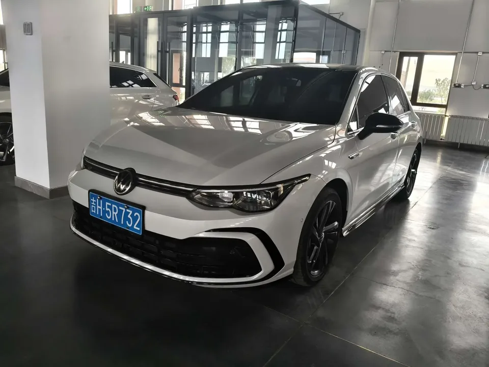 Volkswagen Golf golf 2021 280TSI DSG R-Line 2022 — photo 1, buy with delivery to Moscow