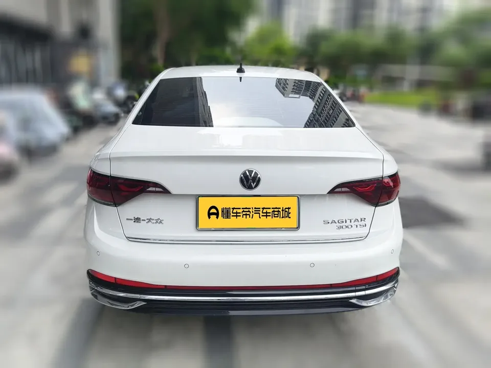 Volkswagen Sagitar Sagitar 2023 300TSI DSG Excellence Edition 2023 — миниатюра 2