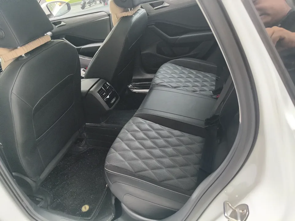 Volkswagen Sagitar Sagitar 2023 300TSI DSG Excellence Edition 2023 — миниатюра 3