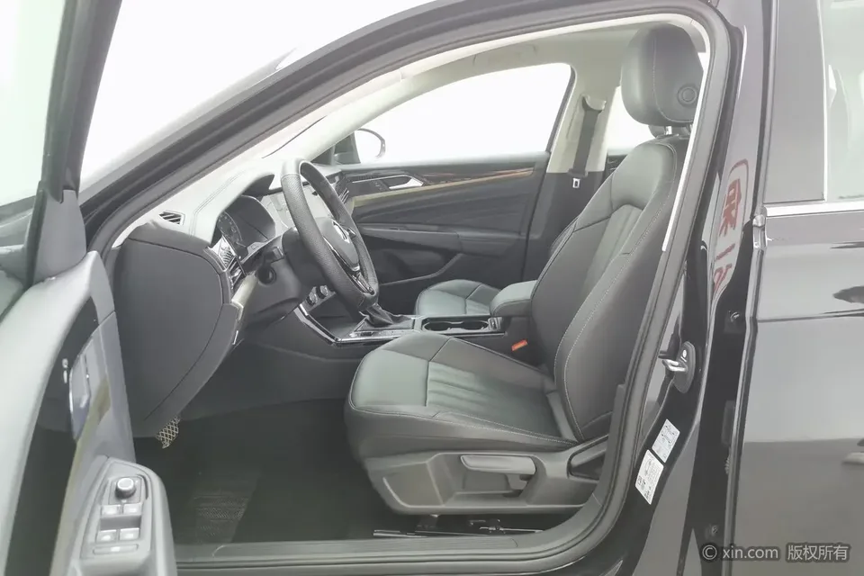 Volkswagen Passat Passat 2021 280TSI Business Edition 2023 — thumbnail 5