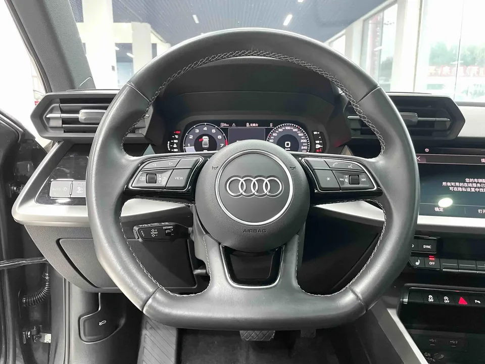 Audi A3 Audi A3 2023 A3L Limousine 35 TFSI facelift: stylish and sporty 2023 — миниатюра 5