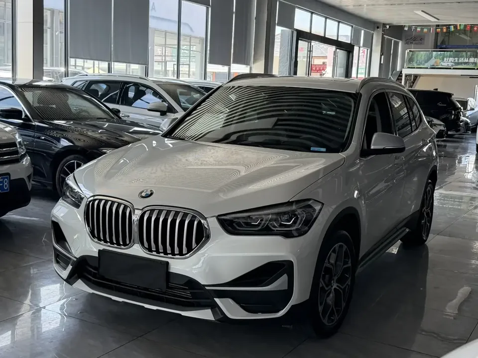 BMW X1 BMW X1 2022 sDrive20Li Fashion 2022 — photo 1, buy with delivery to Moscow
