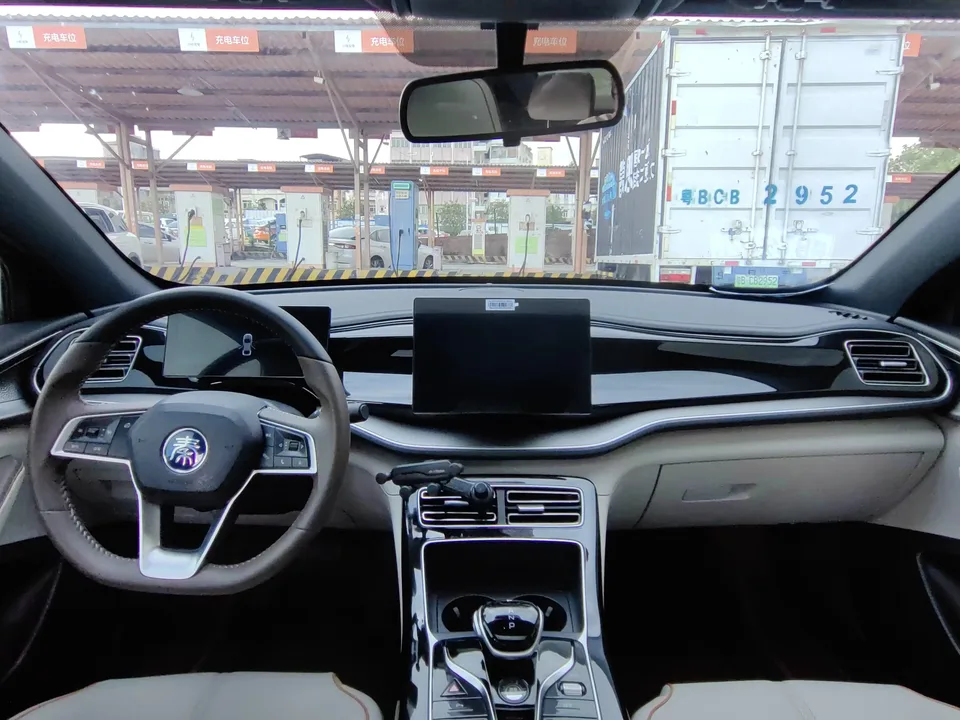 BYD Qin PLUS DM Qin PLUS DM 2023 DM-i Champion Edition 120KM Leading Type 2024 — thumbnail 3
