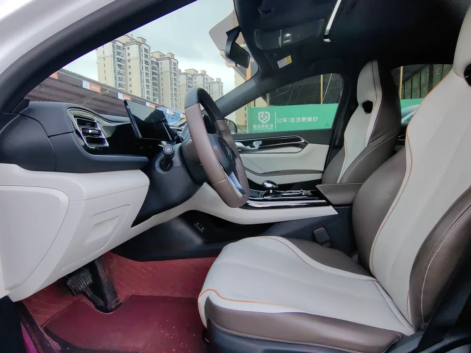 BYD Qin PLUS DM Qin PLUS DM 2023 DM-i Champion Edition 120KM Leading Type 2024 — thumbnail 5