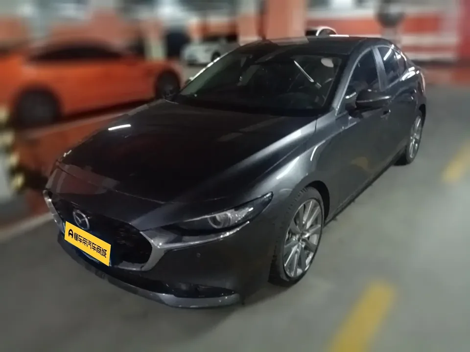Mazda Axela Mazda3 Angkesela 2023 2.0L Automatic Premium Edition 2023 — photo 1, buy with delivery to Moscow