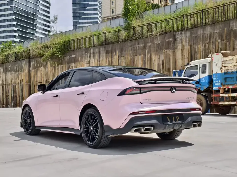 Changan UNI-V Changan UNI-V 2024 1.5T Premium 2024 — thumbnail 2