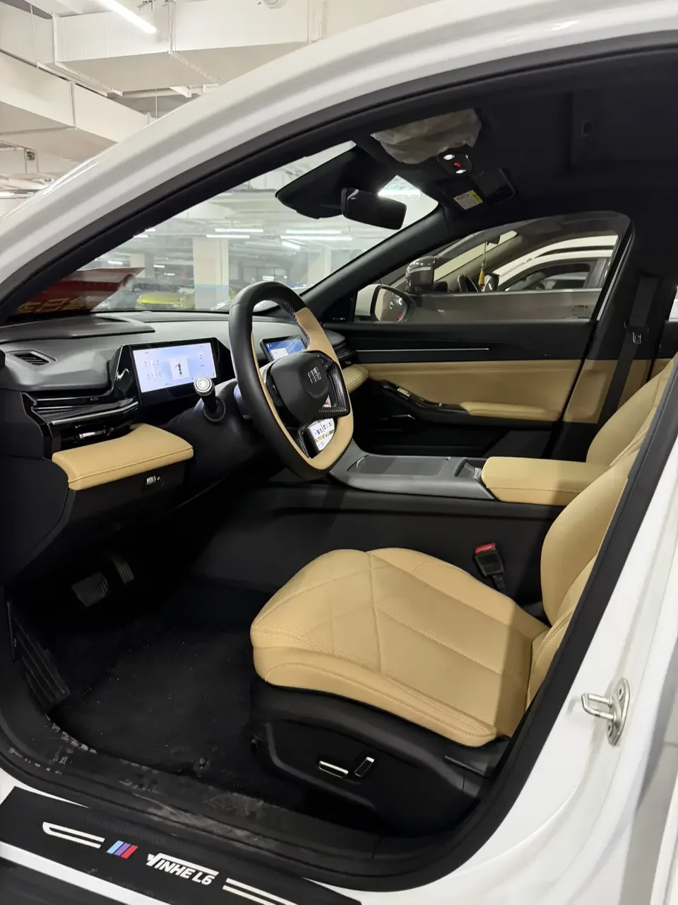 Geely Galaxy L6 Galaxy L6 2023 1.5T DHT 125km Starship 2024 — thumbnail 3