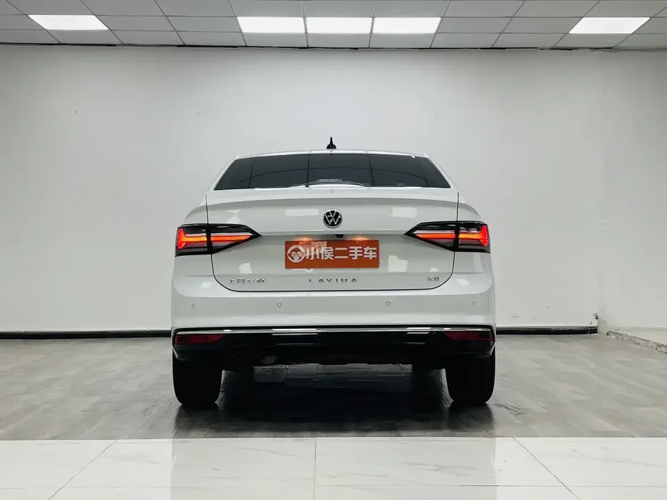 Volkswagen Lavida Lavida 2023 New 1.5L Automatic New Edition 2024 — thumbnail 2