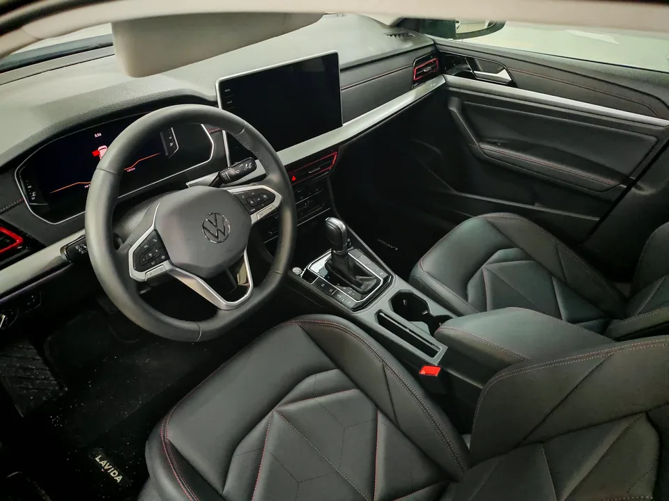 Volkswagen Lavida Lavida 2024 300TSI DSG Full Elegance Edition 2024 — thumbnail 3