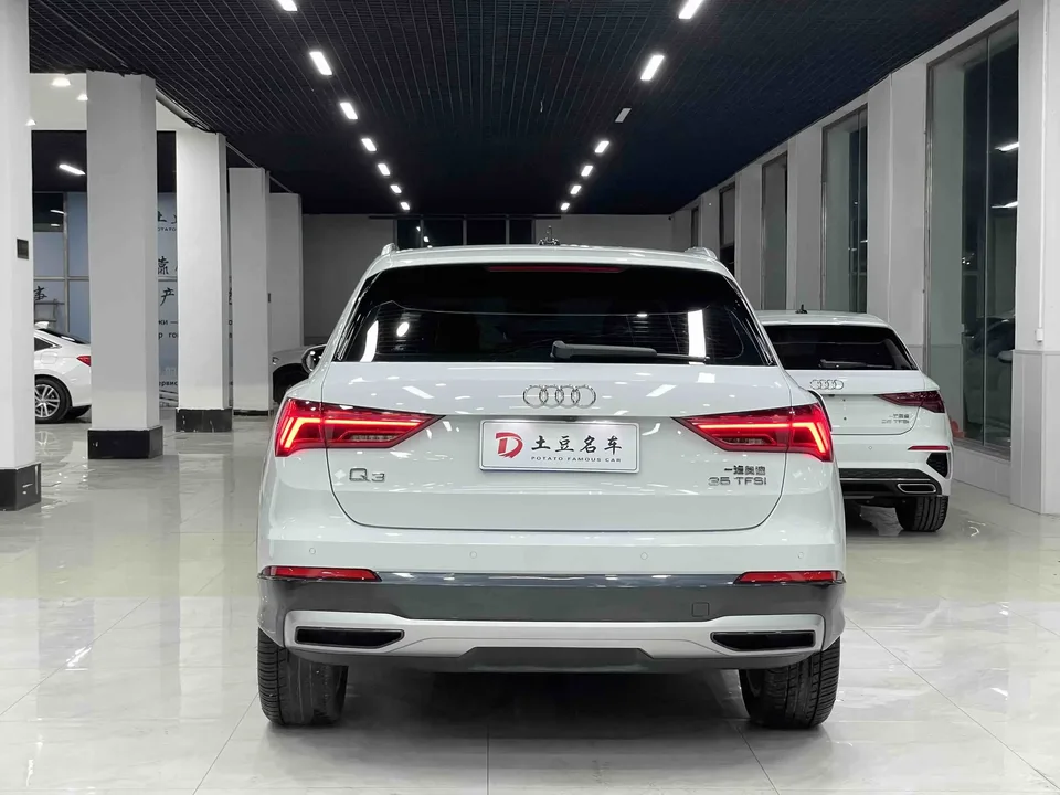 Audi Q3 Audi Q3 2022 35 TFSI Stylish and Elegant 2022 — thumbnail 2