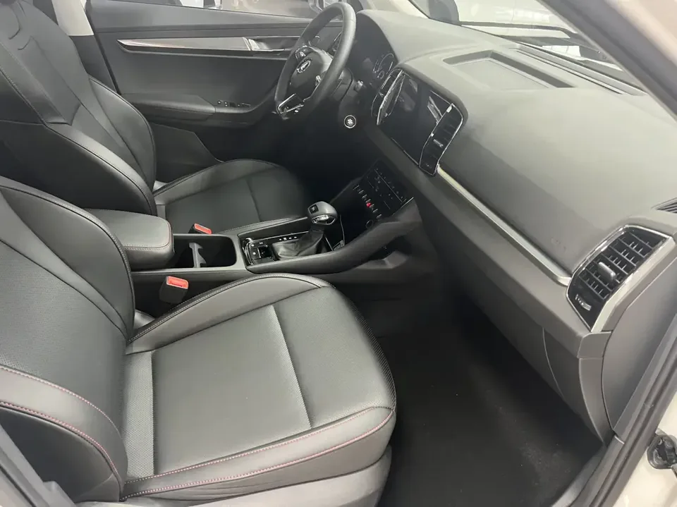 Skoda Karoq Korok 2022 TSI280 Deluxe 2022 — thumbnail 5