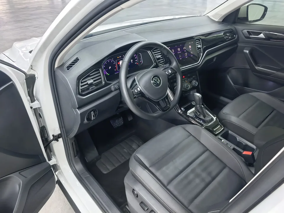 Volkswagen T-Roc TANG 2022 280TSI DSG 2WD Comfort PLUS 2023 — миниатюра 5
