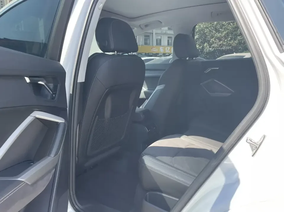Audi Q3 Audi Q3 2022 35 TFSI Stylish Dynamic 2022 — thumbnail 4