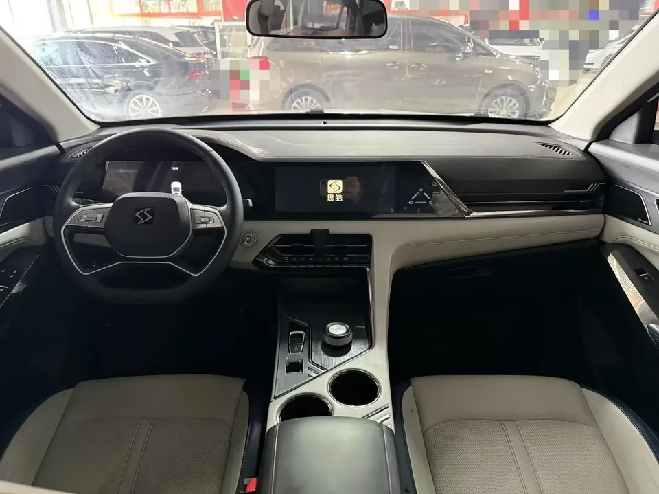 JAC (Sihao) Sihao X8 PLUS Sihao X8 PLUS 2022 1.5TGDI DCT Smart Edition 6/7 Seaters 2023 — миниатюра 3