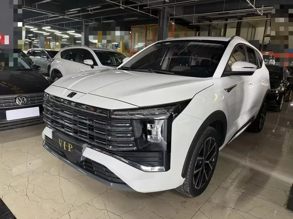 JAC (Sihao) Sihao X8 PLUS Sihao X8 PLUS 2022 1.5TGDI DCT Smart Edition 6/7 Seaters 2023 — фото 1, купить с доставкой в Москву
