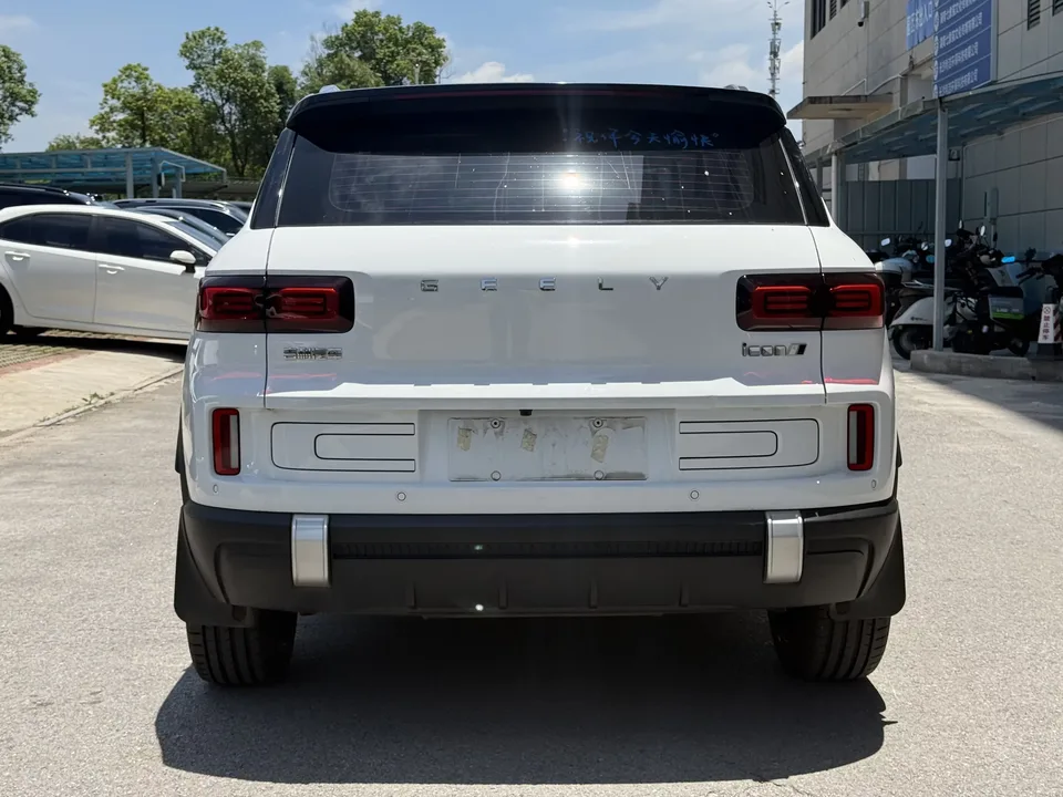 Geely ICON Geely ICON 2023 1.5TD Protagonist Version 2023 — thumbnail 2