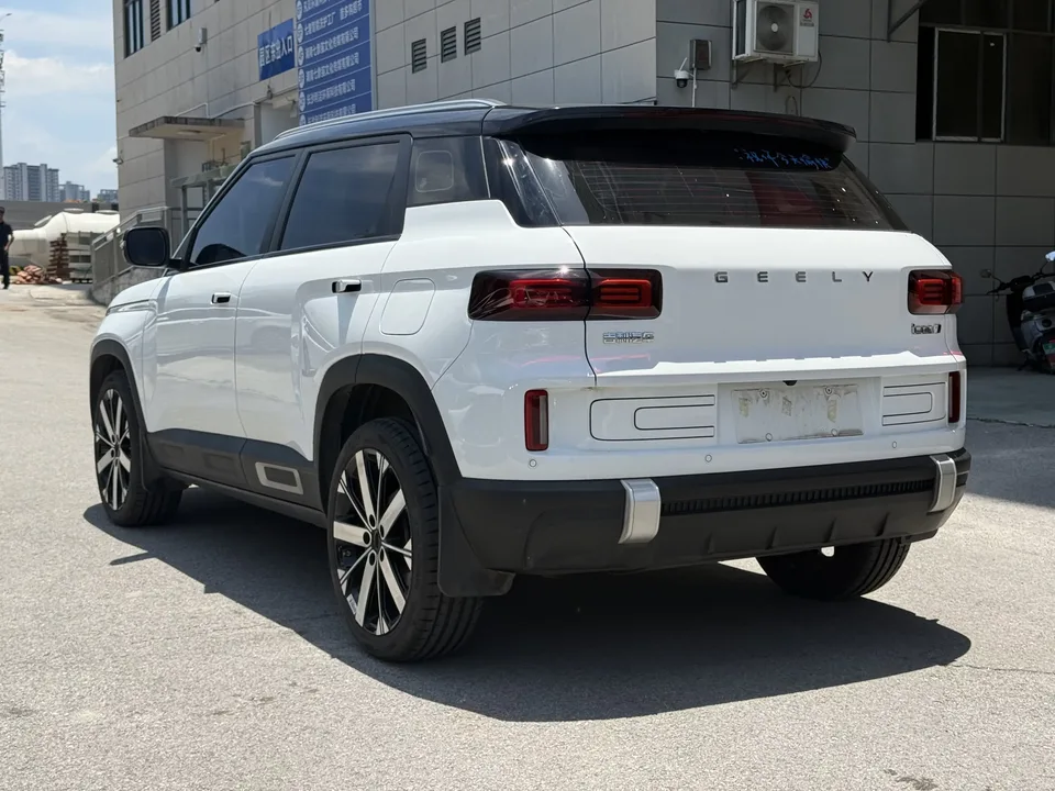 Geely ICON Geely ICON 2023 1.5TD Protagonist Version 2023 — thumbnail 4