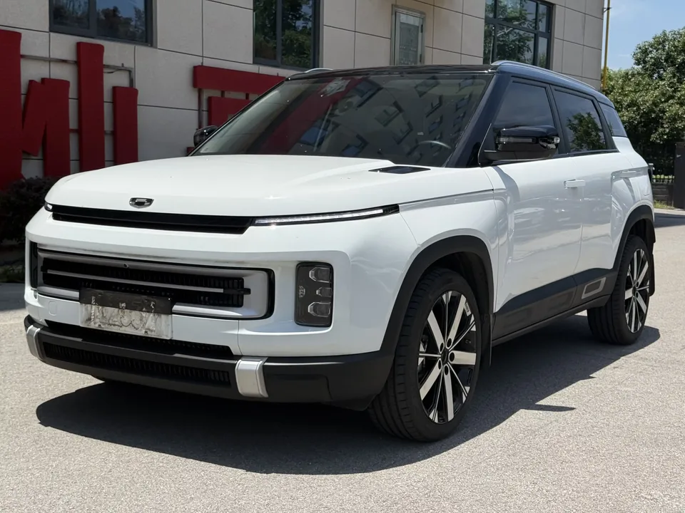 Geely ICON Geely ICON 2023 1.5TD Protagonist Version 2023 — photo 1, buy with delivery to Moscow