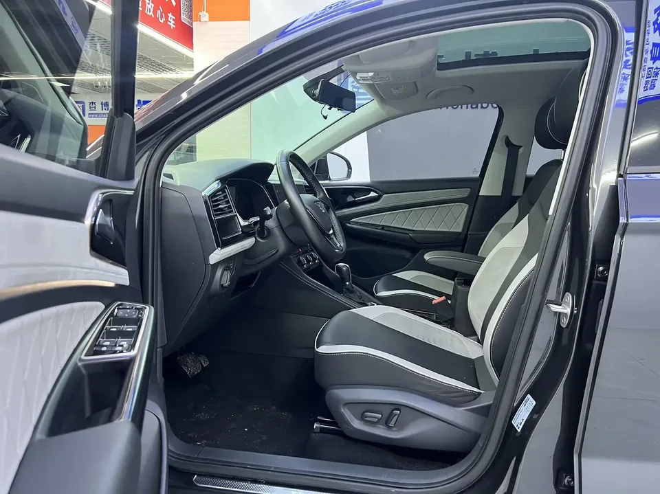 Jetta VS7 Jetta VS7 2023 280TSI Automatic High Gloss Enjoyment Edition 2023 — thumbnail 5
