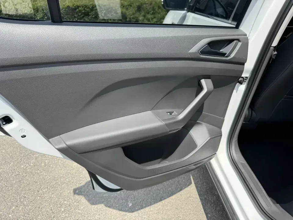 Volkswagen Tu Kai Tu Kai 2022 1.5L Automatic Comfort Edition 2022 — thumbnail 3