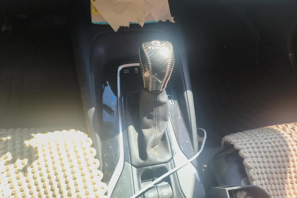 Toyota Corolla Corolla 2021 Dual Engine 1.8L E-CVT Elite Edition 2022 — thumbnail 2