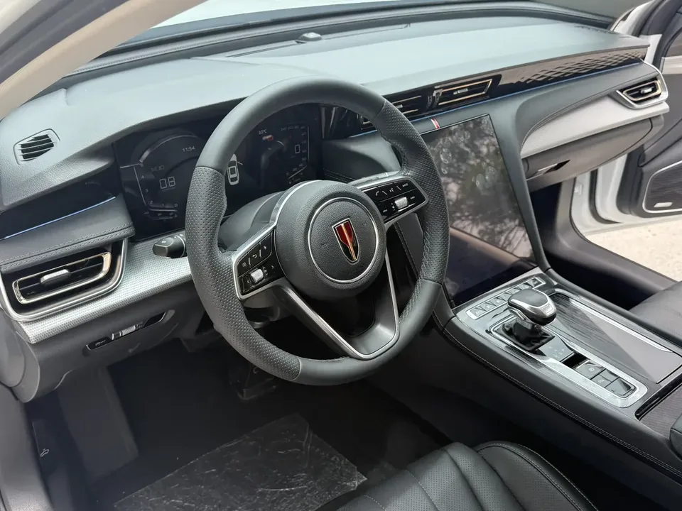 Hongqi H5 Hongqi H5 2024 1.5T DCT Zhilian Qiyun Edition 2024 — миниатюра 4