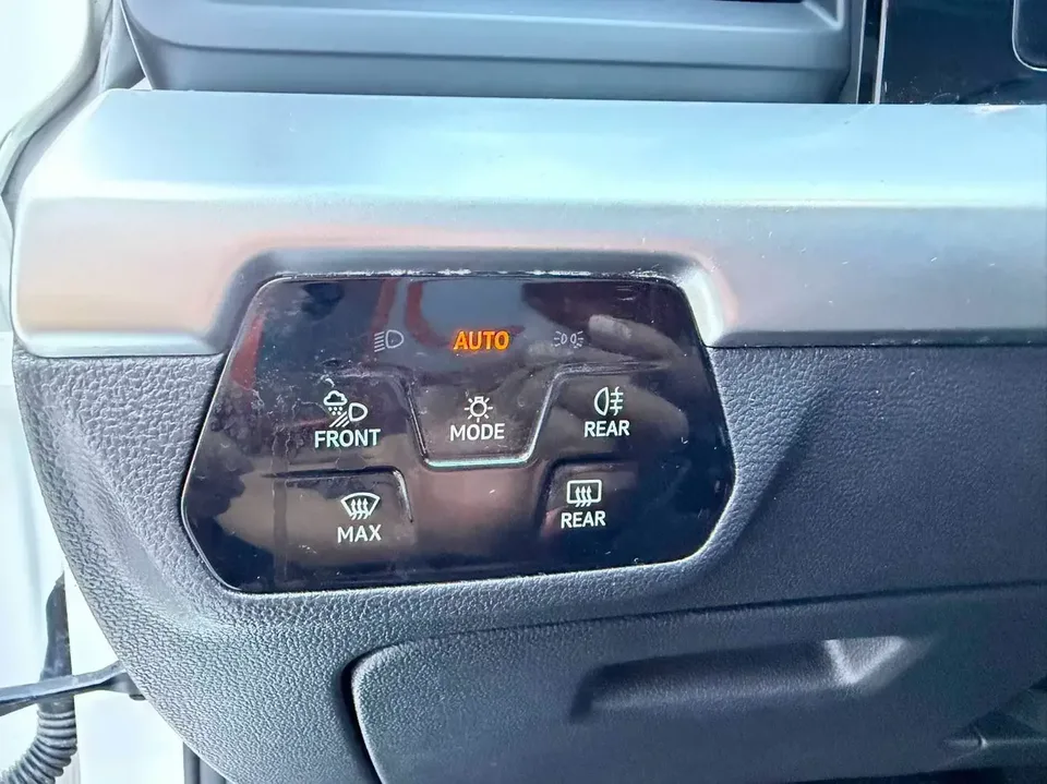 Volkswagen Lamando Lingdu 2023 Lingdu L 280TSI DSG Hot Edition 2023 — thumbnail 3