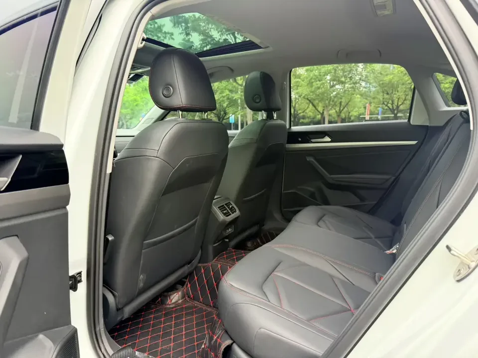 Volkswagen Lavida Lavida 2024 300TSI DSG Starry Sky Leading Edition 2024 — thumbnail 3