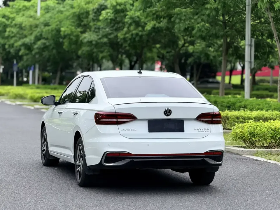 Volkswagen Lavida Lavida 2024 300TSI DSG Starry Sky Leading Edition 2024 — thumbnail 4