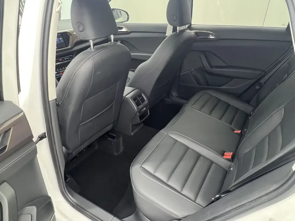 Volkswagen Tharu tuyue 2021 280TSI 2WD Luxury Edition PLUS 2022 — миниатюра 5