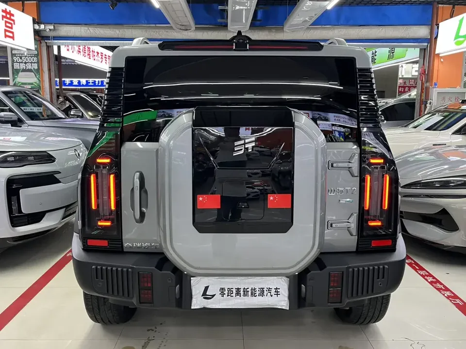 Jietu Shanhai Jetour Traveler C-DM Jetour Traveler C-DM 2024 1.5TD DHT 208km 2WD Mountain Edition 2024 — thumbnail 2