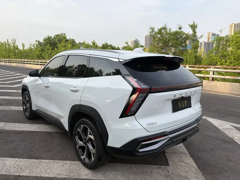 Geely Atlas L Boyue L 2023 1.5TD DCT Premium 2024 — thumbnail 2