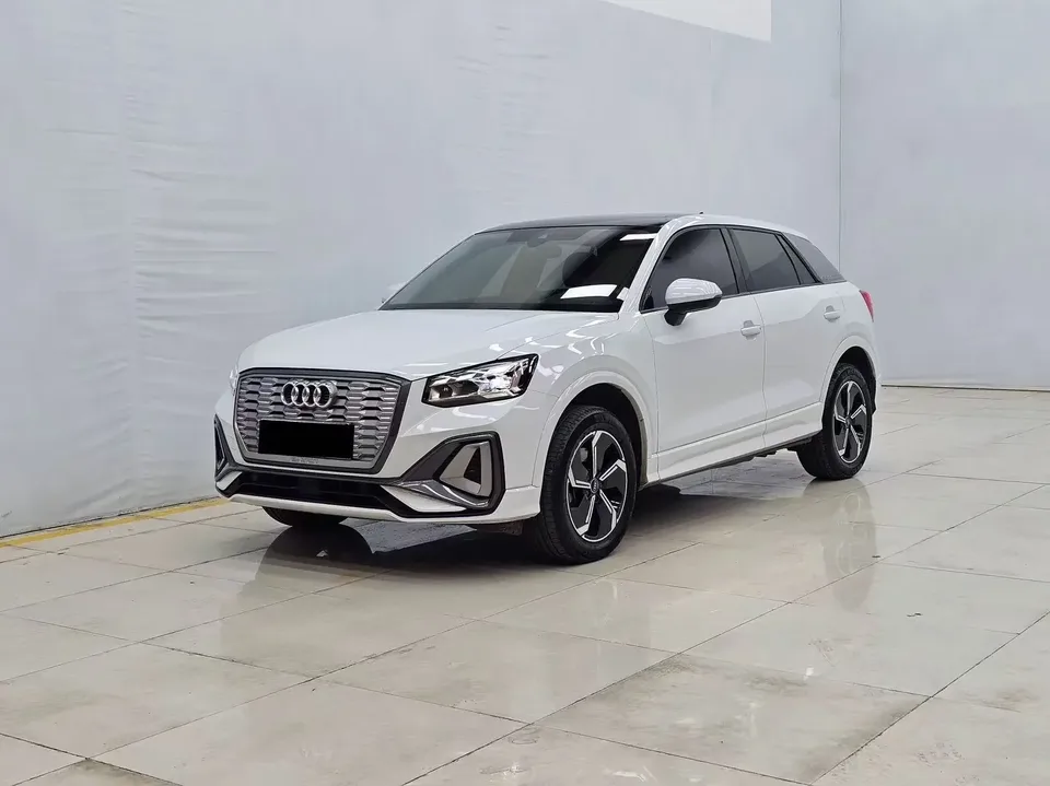 Audi Q2L e-tron Audi Q2L e-tron 2022 Pure electric intelligent enjoyment type 2023 — фото 1, купить с доставкой в Москву