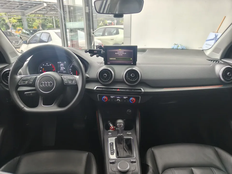 Audi Q2L Audi Q2L 2024 35 TFSI Stylish Dynamic 2024 — thumbnail 3
