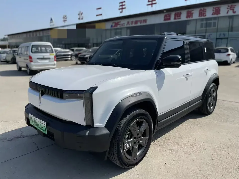 iCAR 03 iCAR 03 2024 Two-wheel drive long-range version 2024 — photo 1, buy with delivery to Moscow