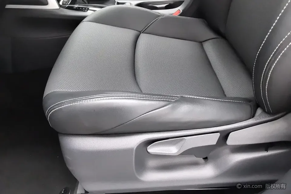 Toyota Frontlander Fenglanda 2024 2.0L CVT Elite Edition 2024 — thumbnail 5