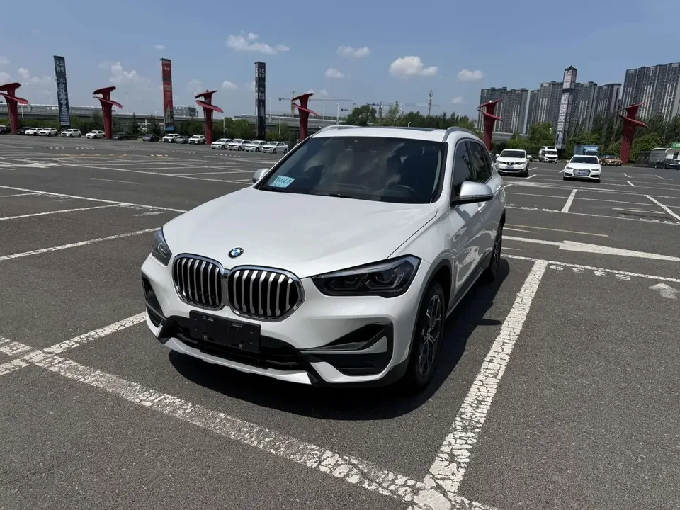 BMW X1 BMW X1 2022 sDrive20Li Fashion 2022 — photo 1, buy with delivery to Moscow