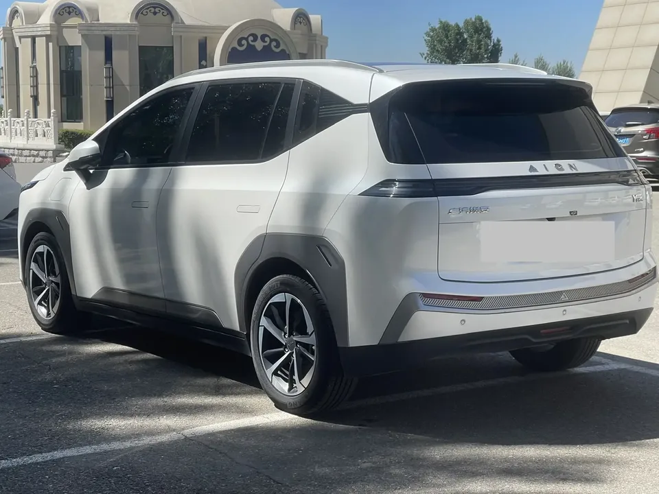 AION Y AION Y 2022 PLUS 70 Smart Edition 2022 — thumbnail 4