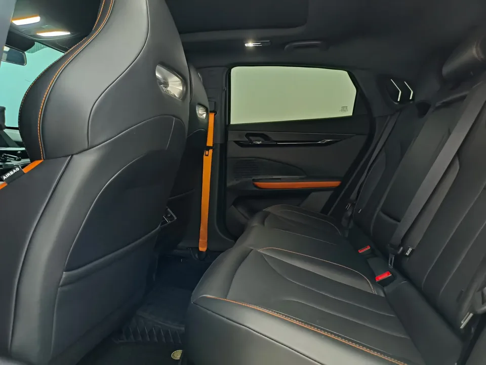 Changan UNI-V Changan UNI-V 2023 1.5T Smart Pilot 2025 — thumbnail 3