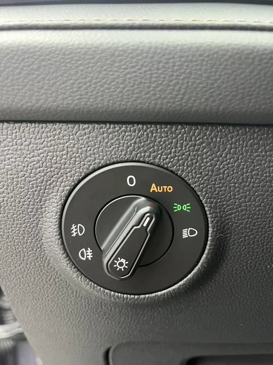 Volkswagen Tharu tuyue 2022 280TSI 2WD Comfort Edition 2022 — миниатюра 3