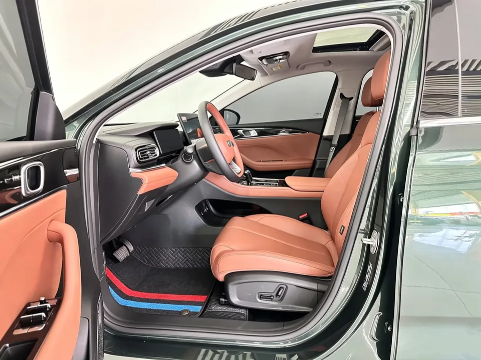 Geely Emgrand emgrand 2026 5th Generation 1.5T DCT Flagship Model 2026 — thumbnail 5
