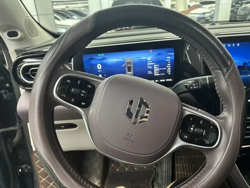 Leapmotor Zero running C11 Zero running C11 2023 Extended Range 180 Comfort Edition 2023 — thumbnail 3