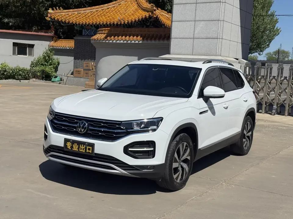 Volkswagen Tayron Tanyue 2022 280TSI 2WD Luxury Smart Edition 2022 — photo 1, buy with delivery to Moscow