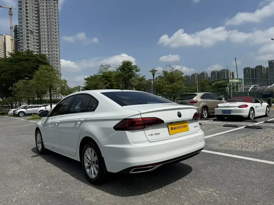 Volkswagen Bora Bora 2021 1.5L Automatic Fashion Smart Edition 2022 — thumbnail 2