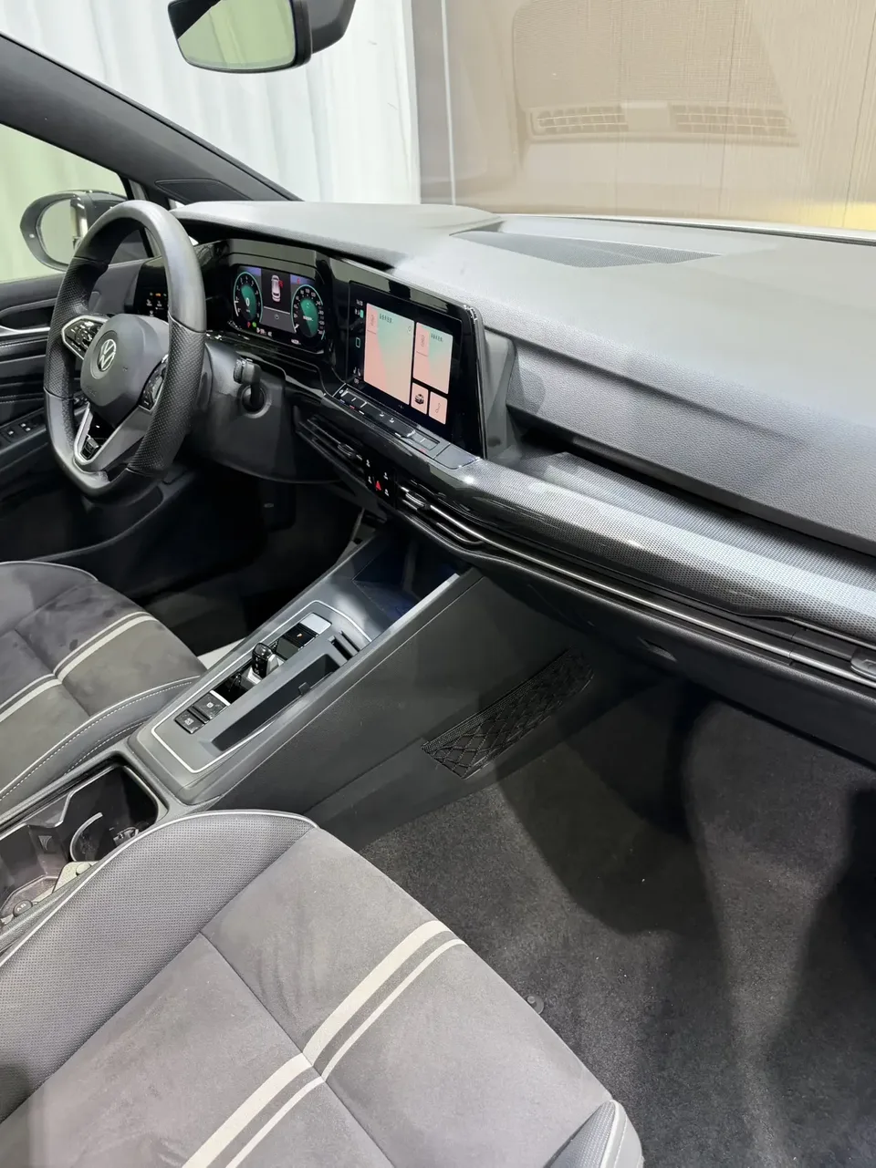 Volkswagen Golf golf 2023 280TSI DSG R-Line Lite 2023 — thumbnail 4