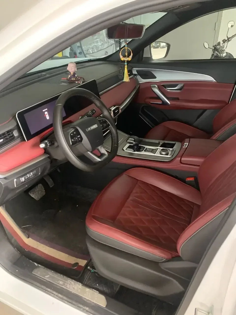 Jetour Jietu X70 PRO Jietu X70 PRO 2024 1.5T DCT Peanut Edition 5 Seaters 2024 — thumbnail 3