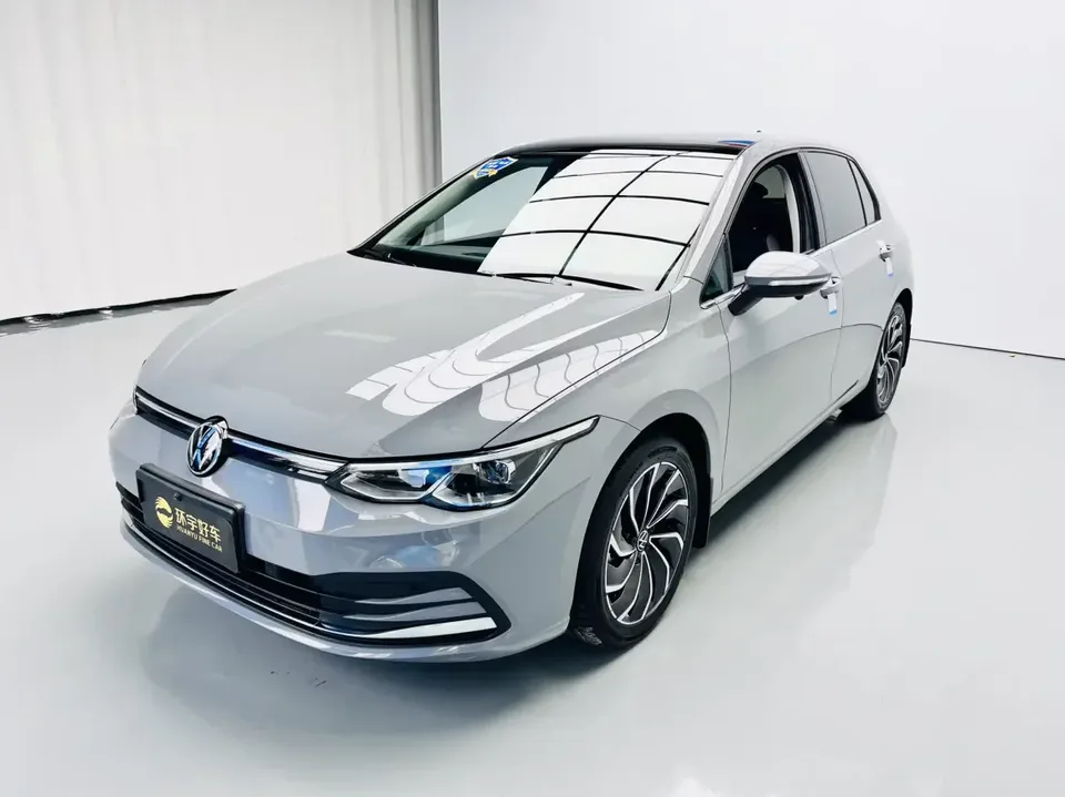 Volkswagen Golf golf 2023 280TSI DSG Pro facelift 2024 — photo 1, buy with delivery to Moscow
